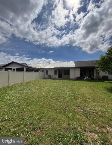 1253 PROGRESS RD, Chambersburg, PA 17201