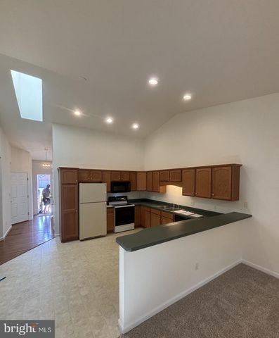 1253 PROGRESS RD, Chambersburg, PA 17201