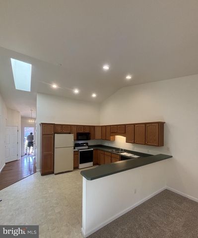 1253 PROGRESS RD, Chambersburg, PA 17201