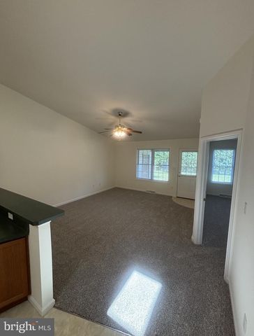 1253 PROGRESS RD, Chambersburg, PA 17201