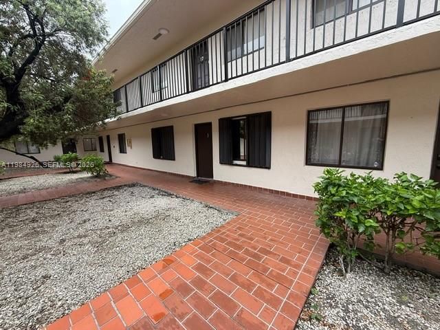 6278 W 22nd Ct 5, Hialeah, FL 33016