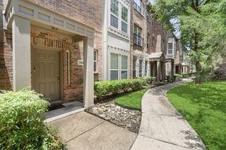 3904 Amberwood Drive, Addison, TX 75001