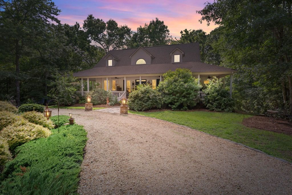 175 Green Hills Road, Mill Spring, NC 28756