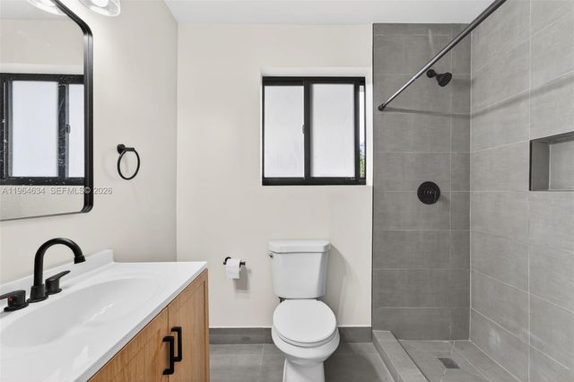 555 NW 94th St Front, Miami, FL 33150