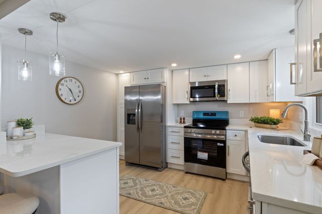 3 Greystone Road, Merrimac, MA 01860