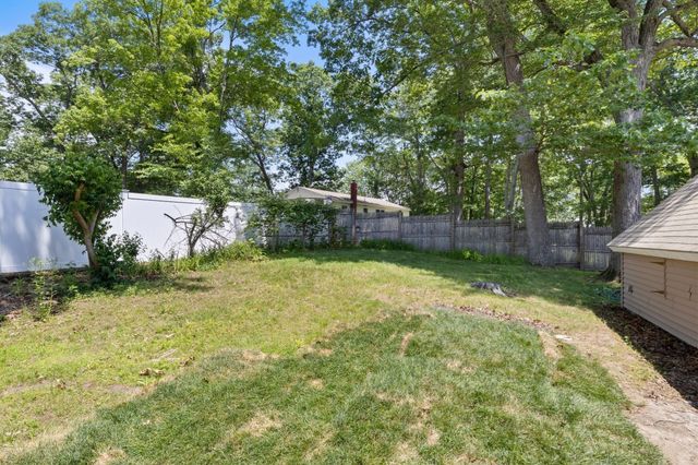 3 Greystone Road, Merrimac, MA 01860