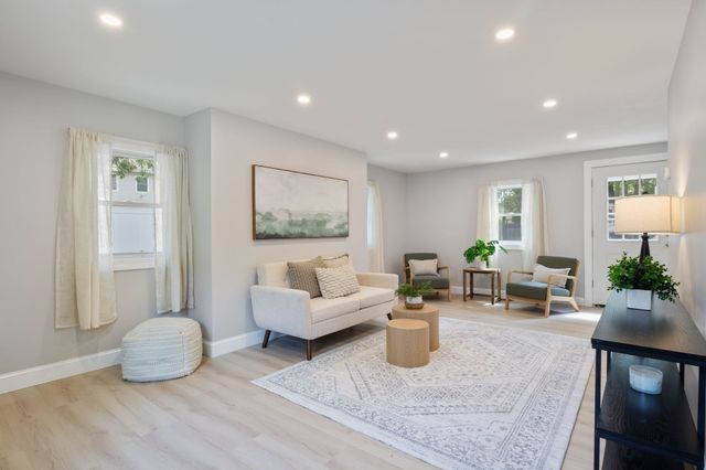 3 Greystone Road, Merrimac, MA 01860