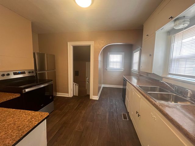 1508 S Pattie, Wichita, KS 67211