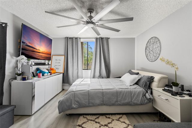 22940 Oxford Place C, Boca Raton, FL 33433