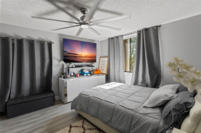 22940 Oxford Place C, Boca Raton, FL 33433