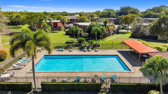 22940 Oxford Place C, Boca Raton, FL 33433