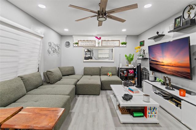 22940 Oxford Place C, Boca Raton, FL 33433