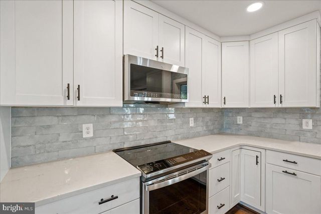 206 POINT LN, Solomons, MD 20688