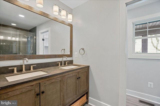 206 POINT LN, Solomons, MD 20688