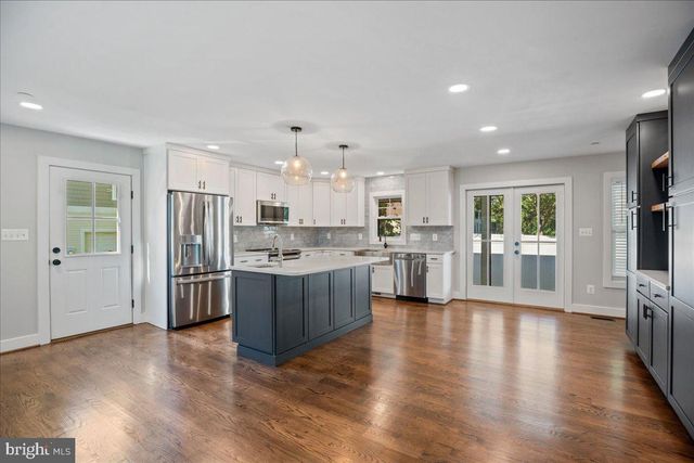 206 POINT LN, Solomons, MD 20688