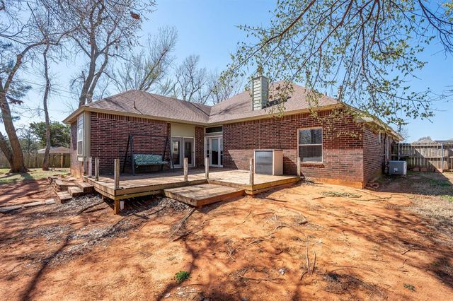 432 E Twelve Oaks Terrace, Mustang, OK 73064