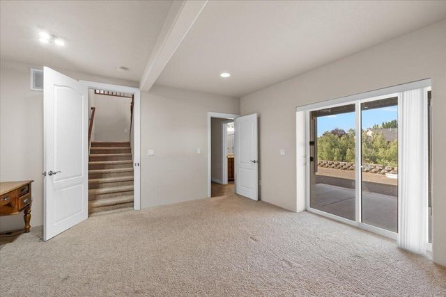 1174 Highlands Drive, Eagle Point, OR 97524