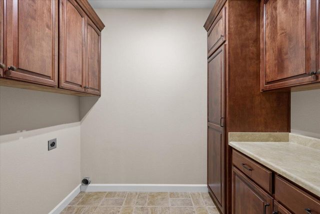 1174 Highlands Drive, Eagle Point, OR 97524