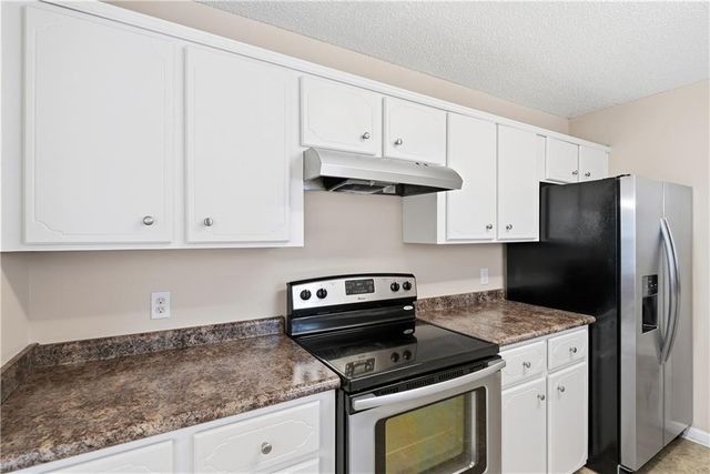 1033 Barley Drive, Hinesville, GA 31313