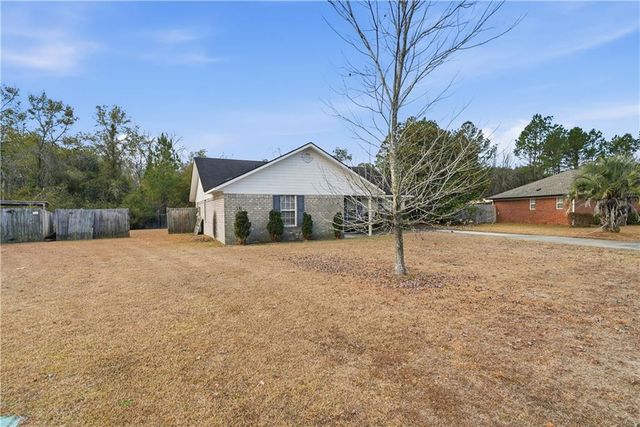 1033 Barley Drive, Hinesville, GA 31313