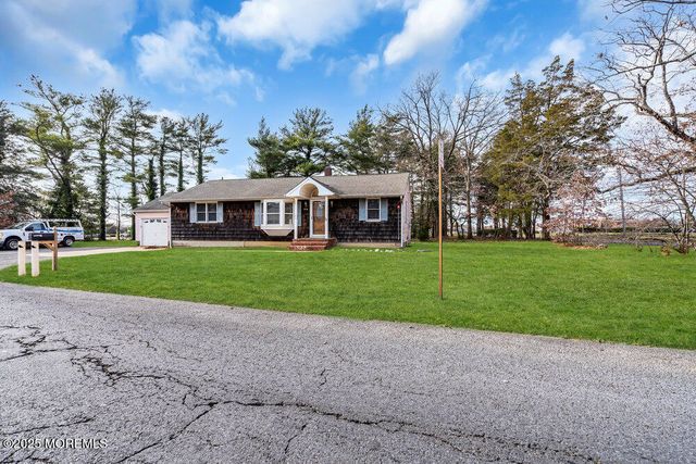 918 Charles Drive, Toms River, NJ 08753