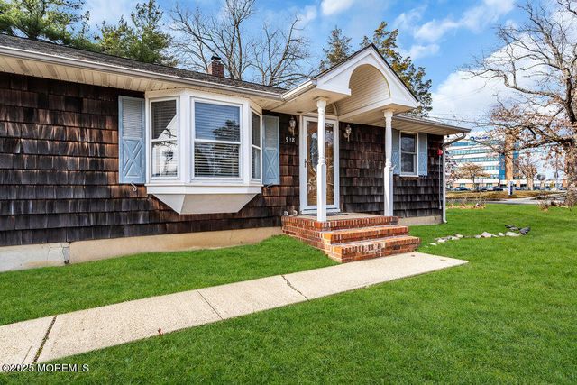 918 Charles Drive, Toms River, NJ 08753