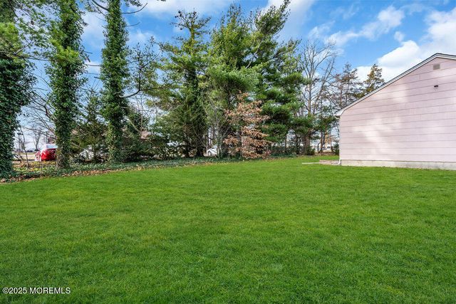 918 Charles Drive, Toms River, NJ 08753