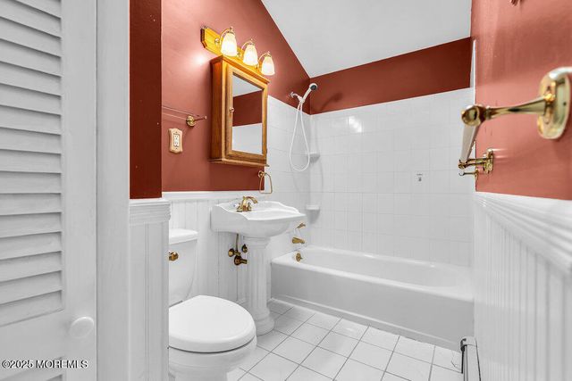 918 Charles Drive, Toms River, NJ 08753