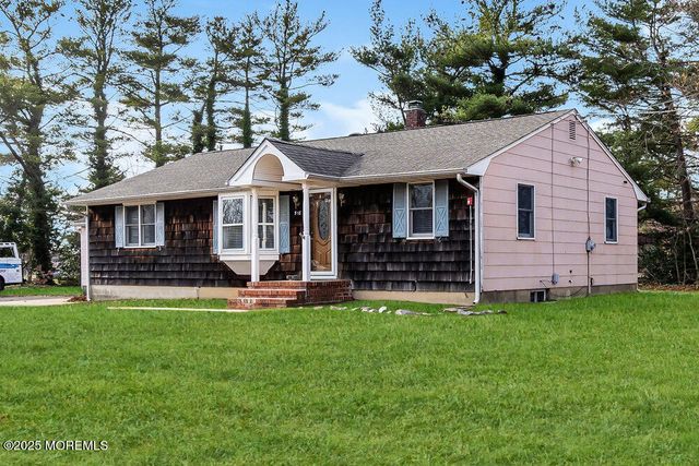 918 Charles Drive, Toms River, NJ 08753
