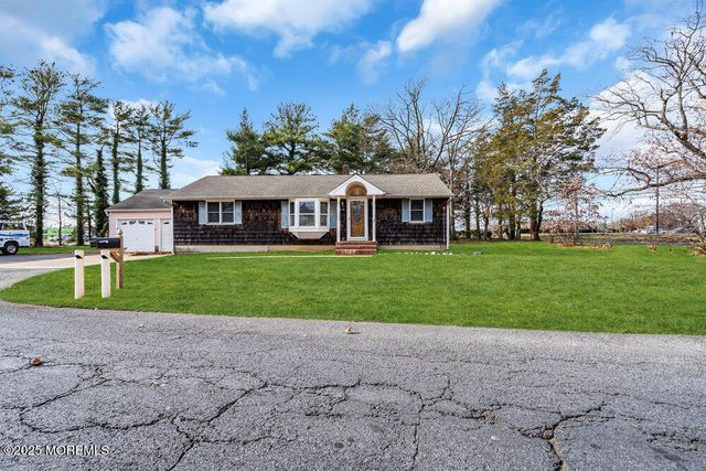918 Charles Drive, Toms River, NJ 08753