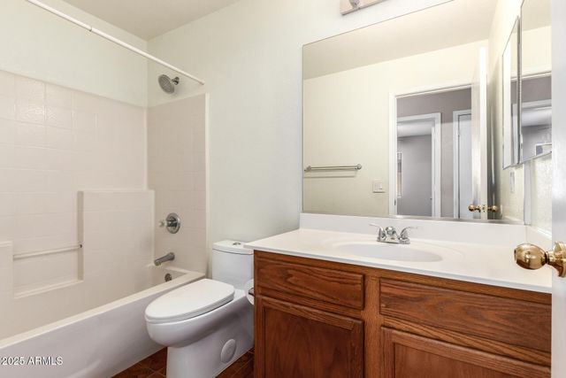 3822 W FALLEN LEAF Lane, Glendale, AZ 85310