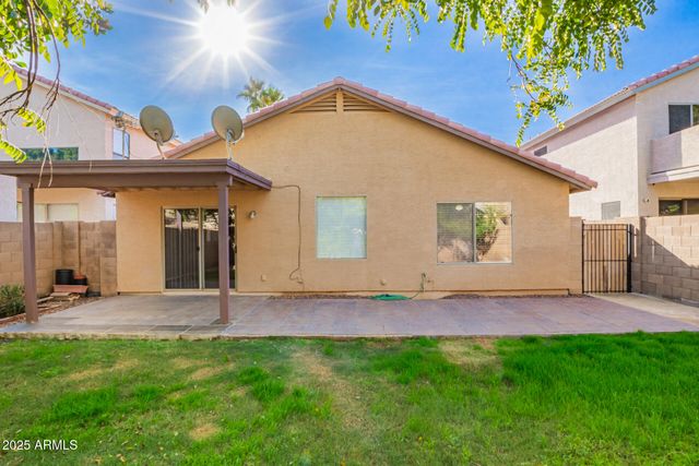 3822 W FALLEN LEAF Lane, Glendale, AZ 85310