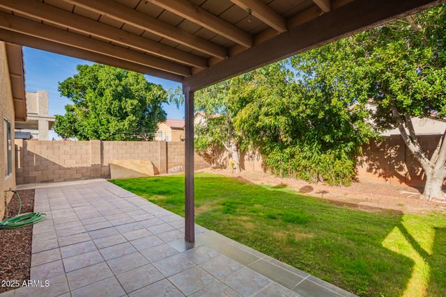 3822 W FALLEN LEAF Lane, Glendale, AZ 85310