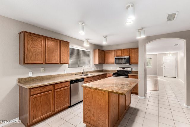 3822 W FALLEN LEAF Lane, Glendale, AZ 85310