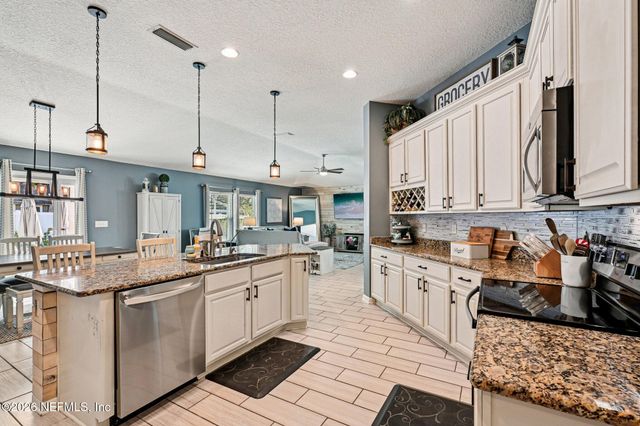 12470 ACOSTA OAKS Drive, Jacksonville, FL 32258