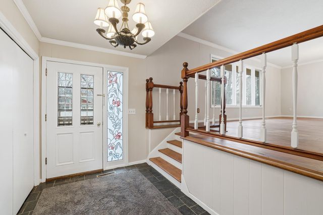 4497 S Oak Leaf Court, Vadnais Heights, MN 55127