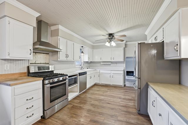 4497 S Oak Leaf Court, Vadnais Heights, MN 55127