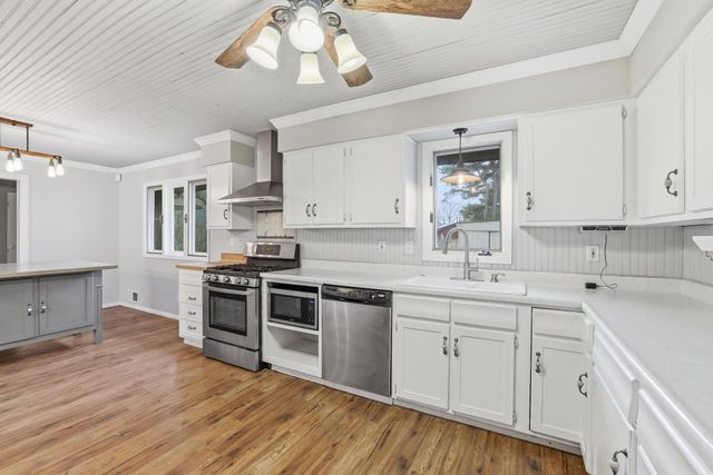 4497 S Oak Leaf Court, Vadnais Heights, MN 55127