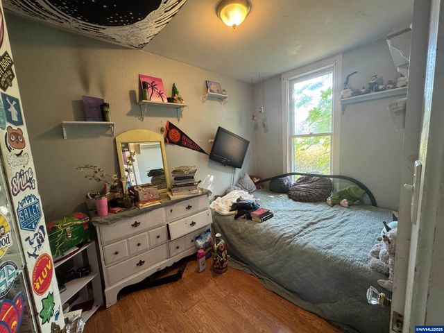 389 C St, Independence, OR 97351