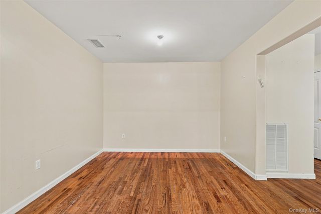 7 Elm Street 112, Spring Valley, NY 10977