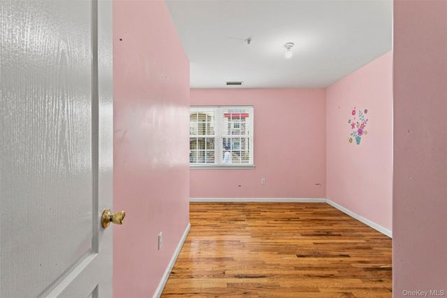 7 Elm Street 112, Spring Valley, NY 10977