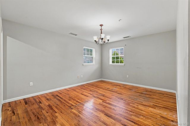 7 Elm Street 112, Spring Valley, NY 10977