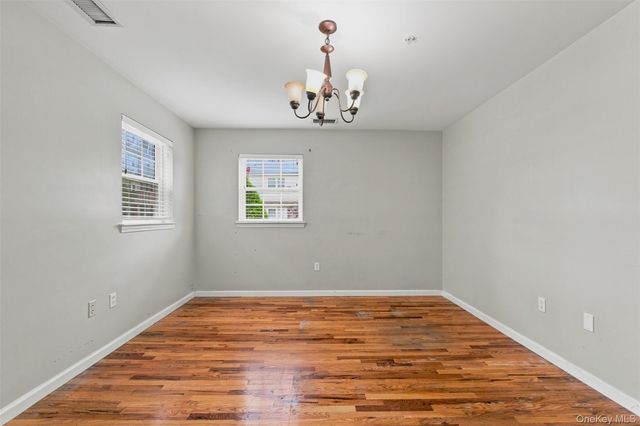 7 Elm Street 112, Spring Valley, NY 10977