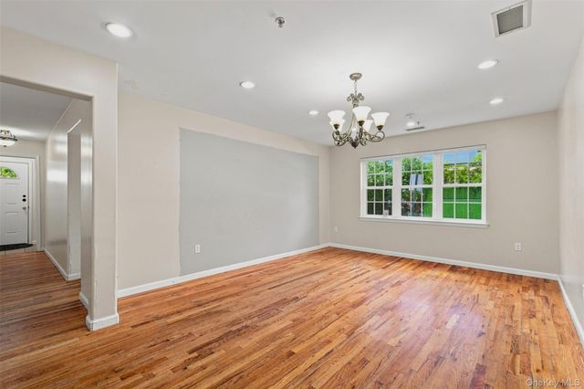 7 Elm Street 112, Spring Valley, NY 10977