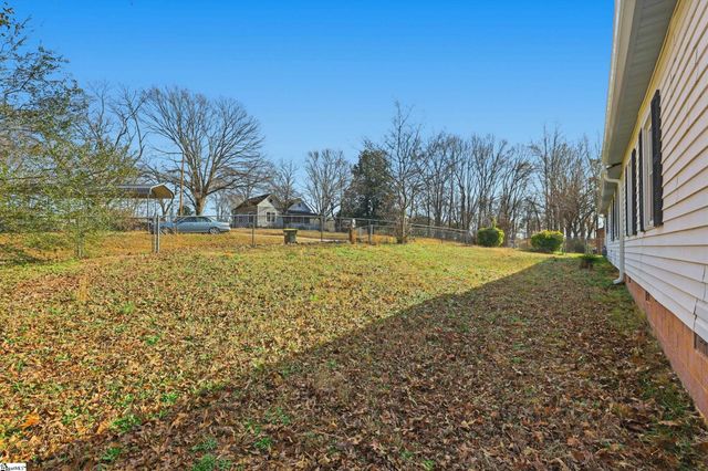 609 Roe Road, Greenville, SC 29611