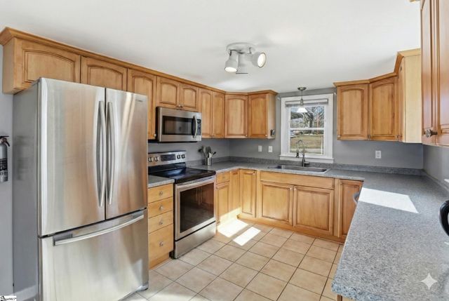 609 Roe Road, Greenville, SC 29611