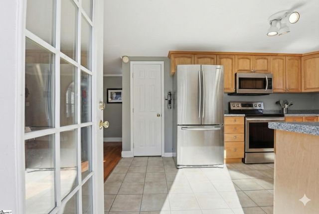 609 Roe Road, Greenville, SC 29611