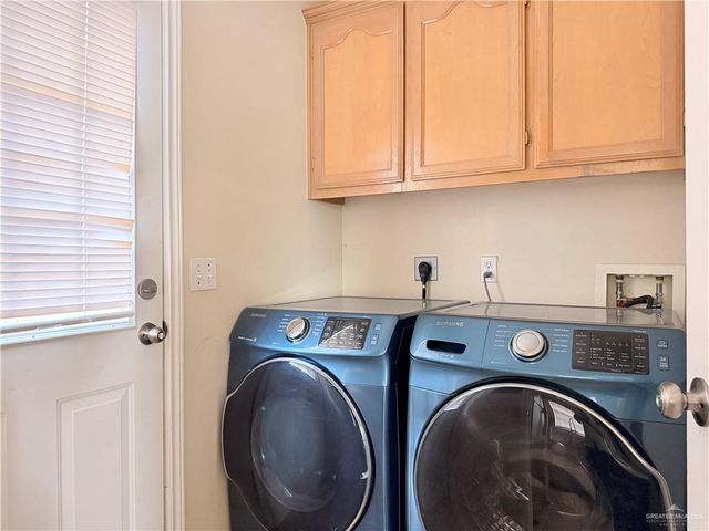 2113 W Carlos Drive, Edinburg, TX 78541