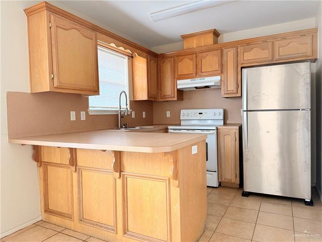 2113 W Carlos Drive, Edinburg, TX 78541