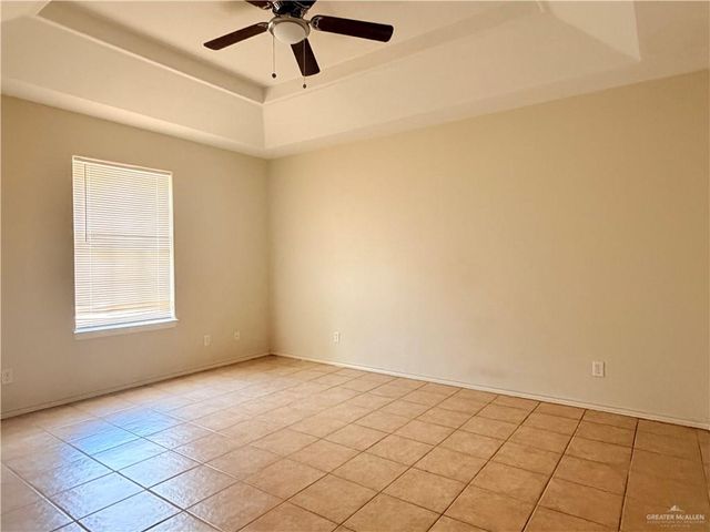 2113 W Carlos Drive, Edinburg, TX 78541